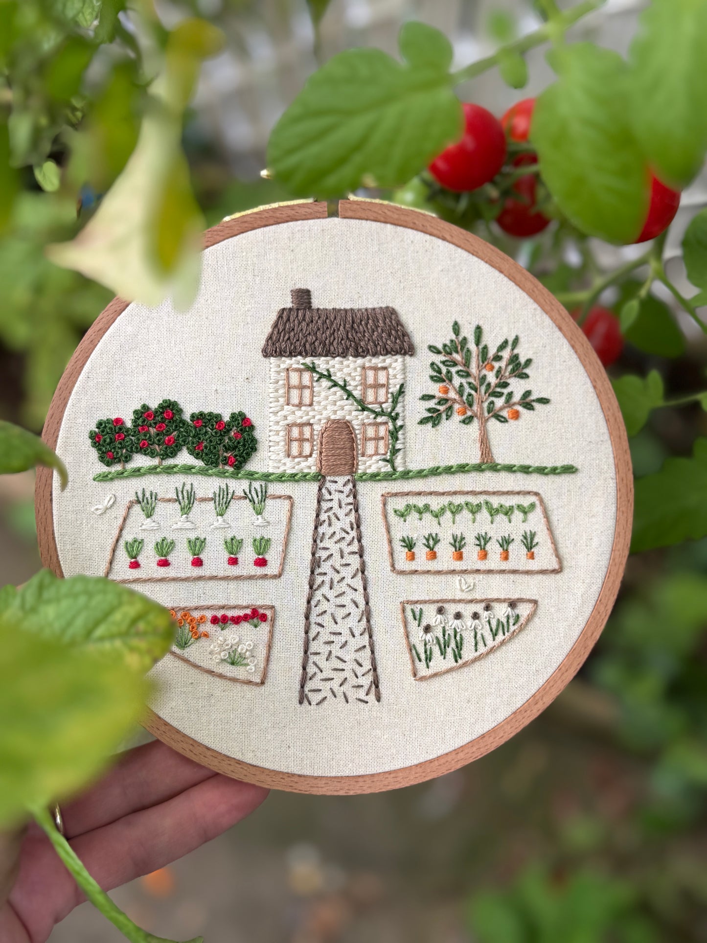 Embroidery Kit - Garden House