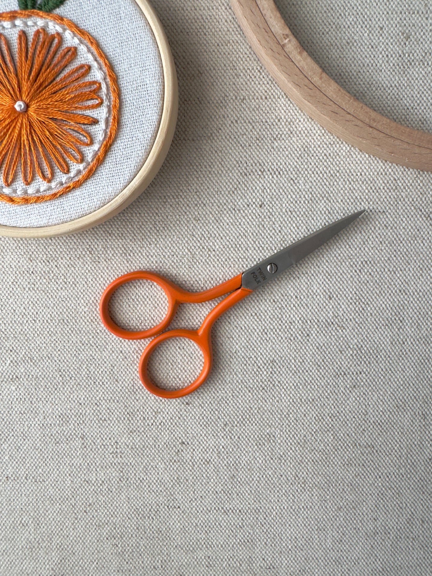 Twin Folk Embroidery Scissors