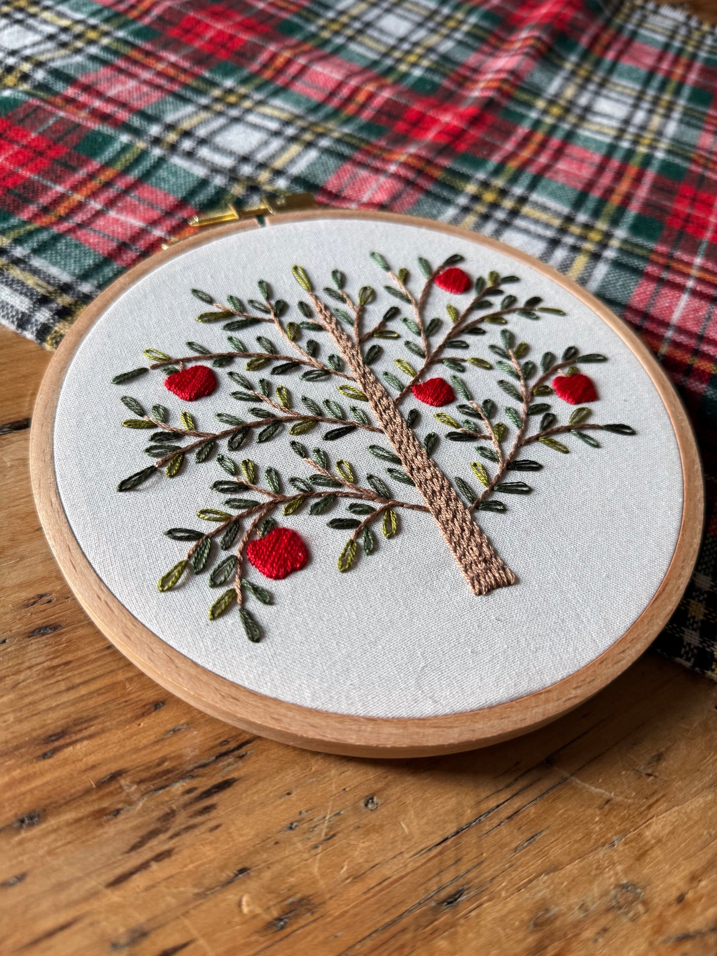 PDF Embroidery Pattern - Apple Tree