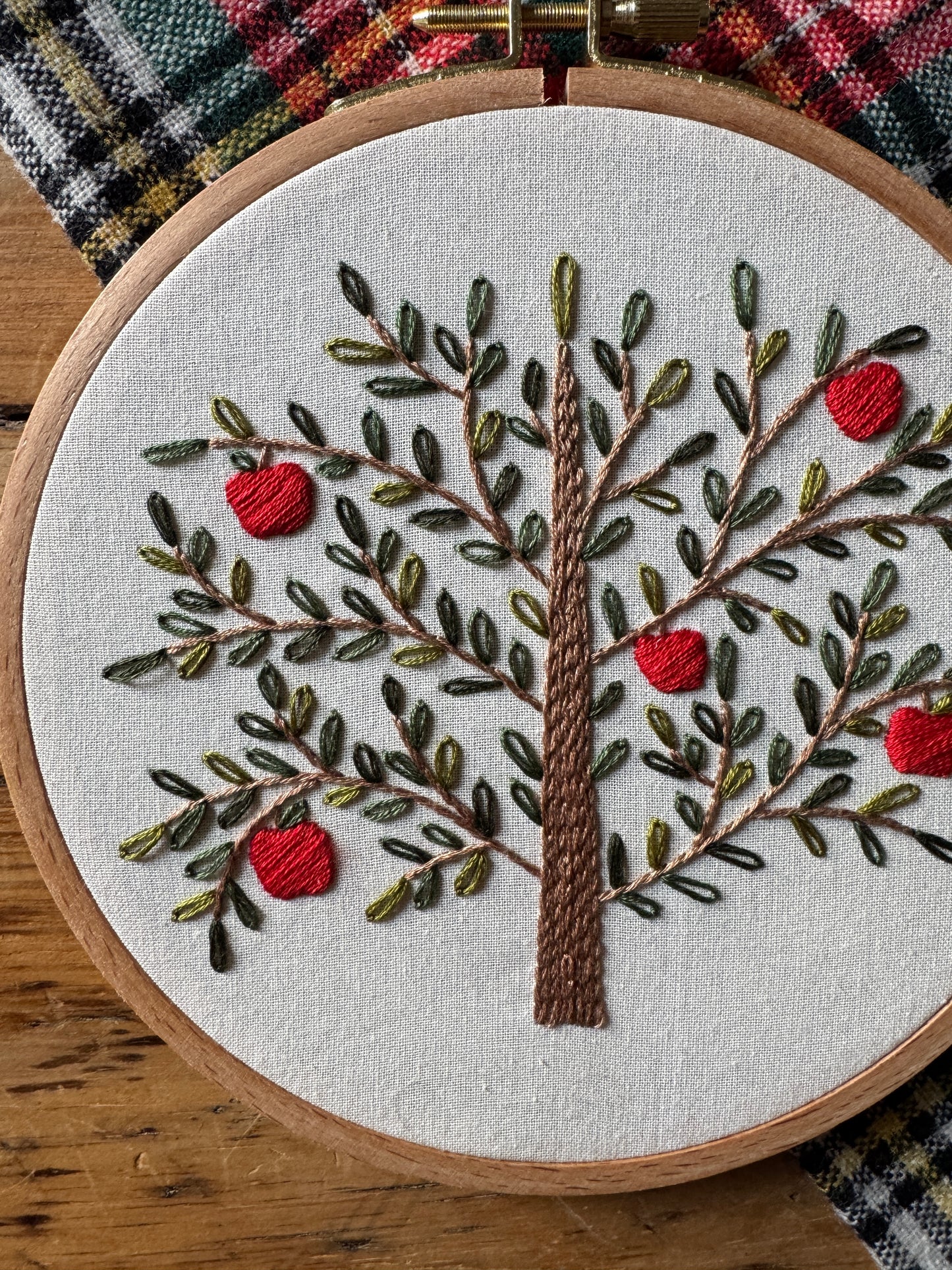 PDF Embroidery Pattern - Apple Tree