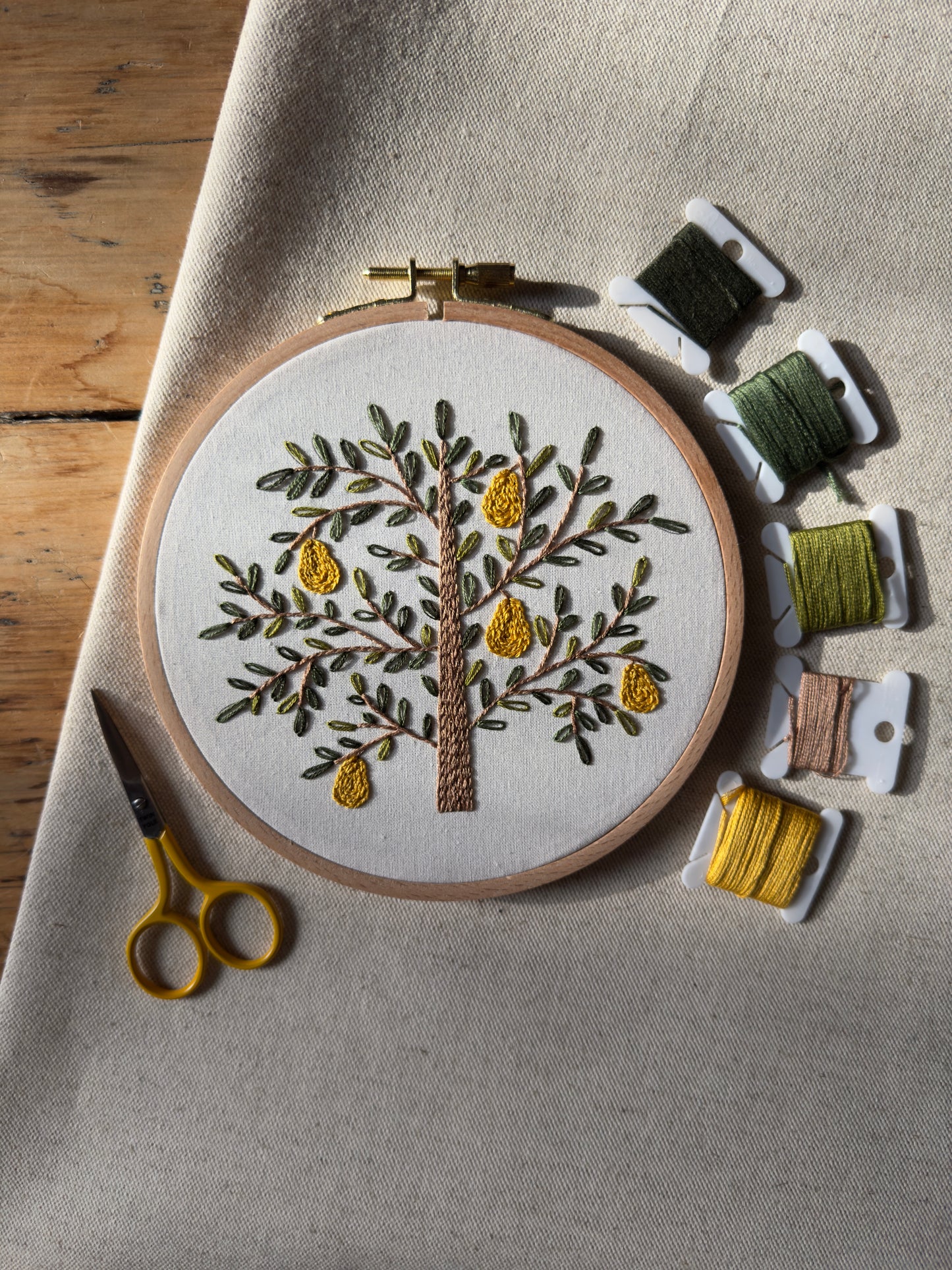 PDF Embroidery Pattern - Pear Tree