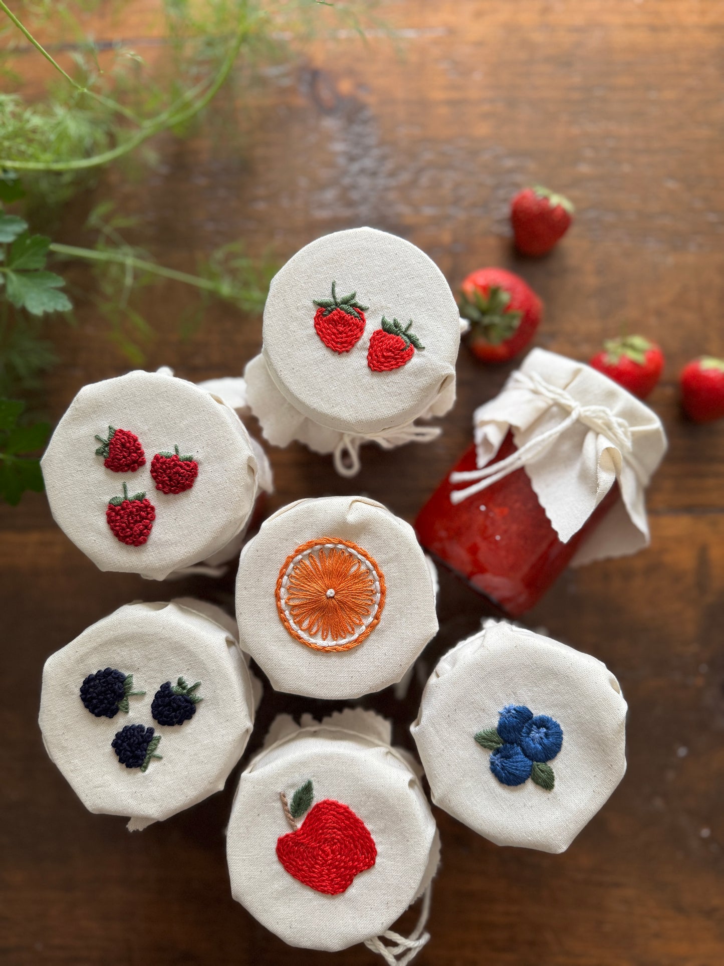 Kit de broderie - Couvre-Pots à Confiture à Marmelade
