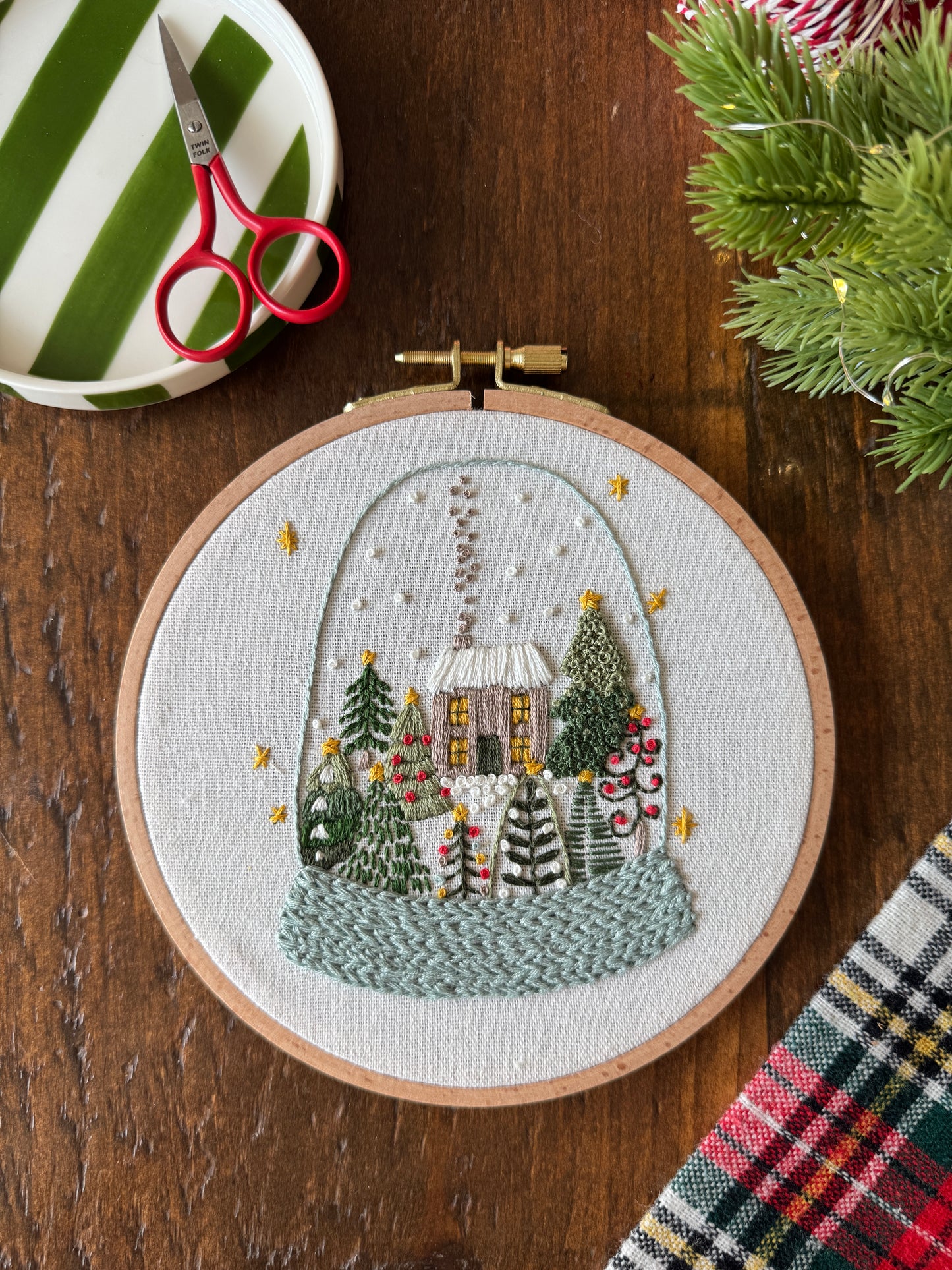 Embroidery Kit - Snow Globe